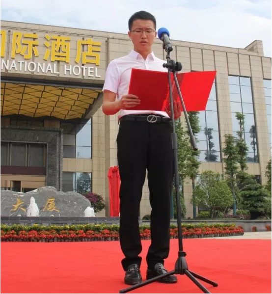 湖南望城縣雷鋒汽車運輸有限公司,長沙城市交通,校車運營,安保服務,新能源科技