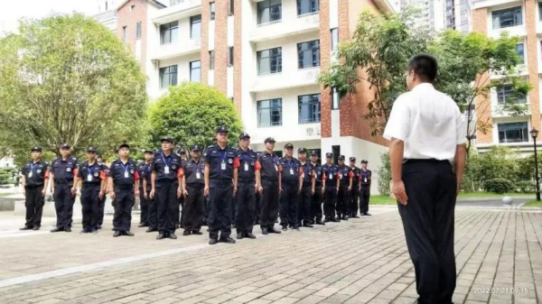 湖南駿達集團有限公司,長沙城市交通,校車運營,安保服務,新能源科技