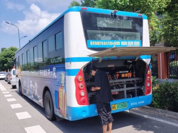 湖南駿達集團有限公司,長沙城市交通,校車運營,安保服務,新能源科技