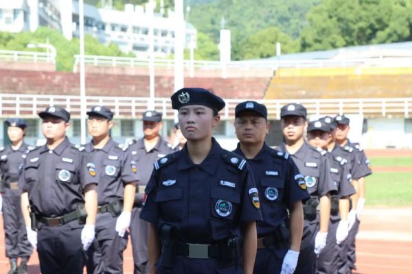 湖南駿達集團有限公司,長沙城市交通,校車運營,安保服務,新能源科技