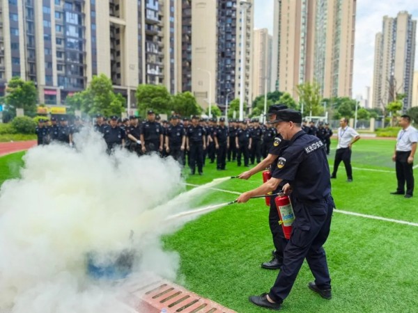 湖南駿達集團有限公司,長沙城市交通,校車運營,安保服務,新能源科技