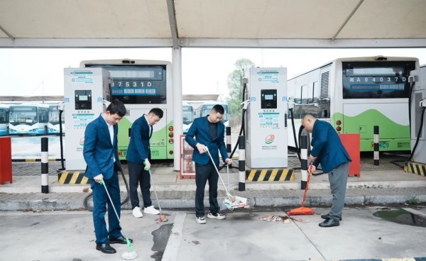 湖南駿達集團有限公司,長沙城市交通,校車運營,安保服務,新能源科技